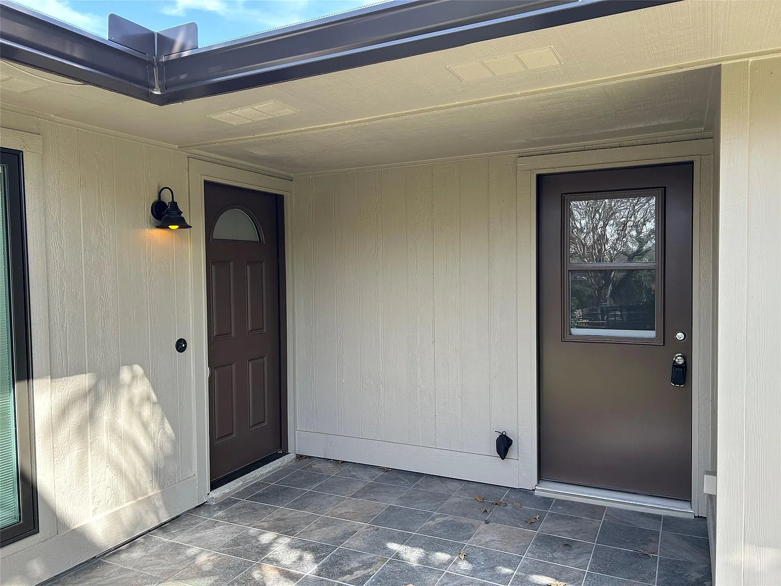 2 bed, 2.0 bath, 1243 sqft, $2,150 — Photo 2