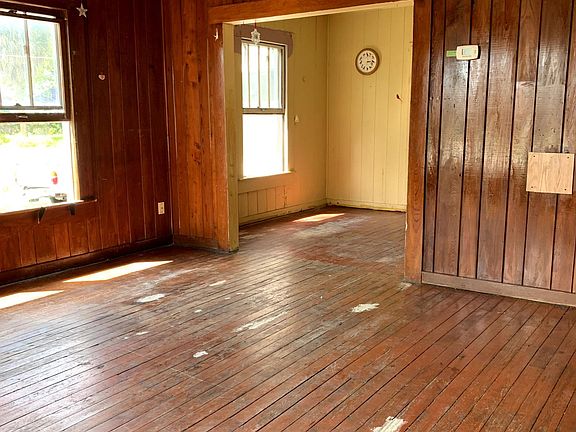 5th image of 2217 W Skagway Ave