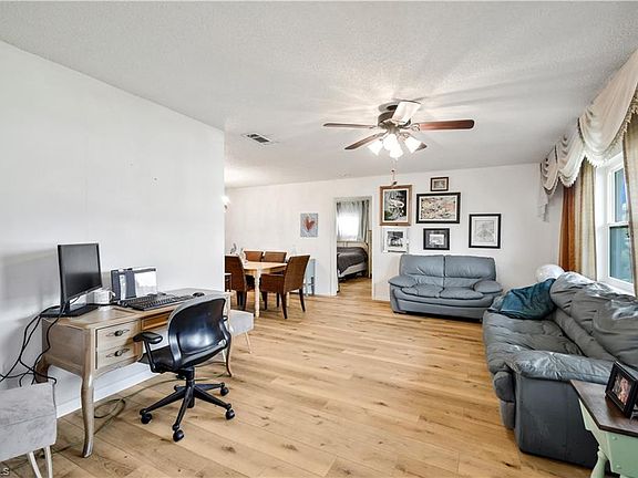 3rd image of 18102 Adams CIR