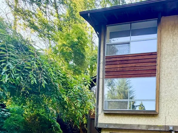 21118 Shell Valley Rd #21118, Edmonds, WA 98026