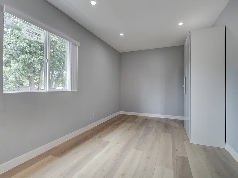 7744 Ostrom Ave — Photo 17