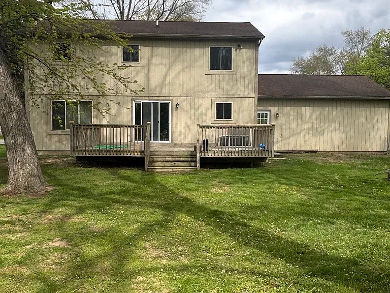 759 Geneva Rd — Photo 9