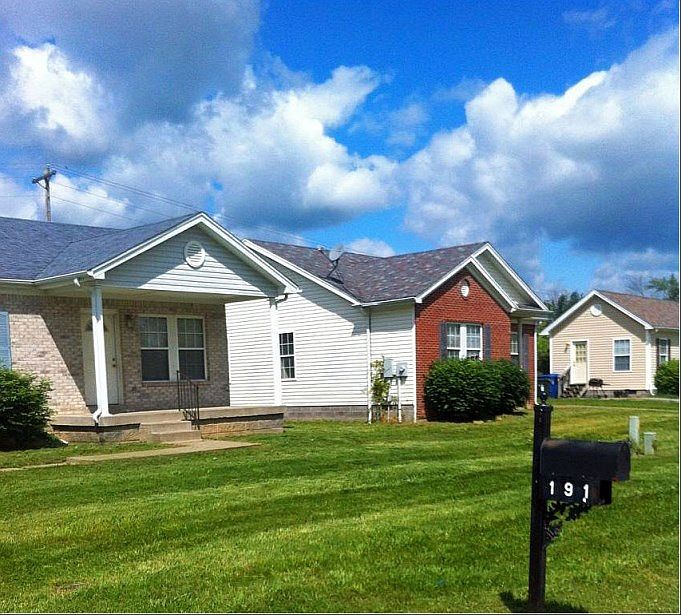 1st image of 191 Deerfield Ct