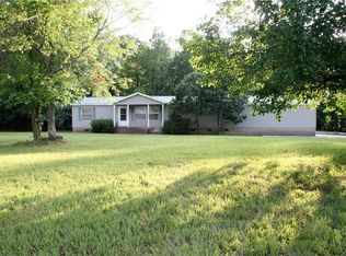 2631 Binkley Rd, East Bend, NC 27018
