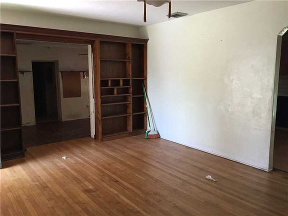 5th image of 441 Hunting Lodge Dr