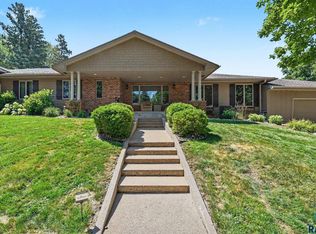 301 E 32nd St, Sioux Falls, SD 57105