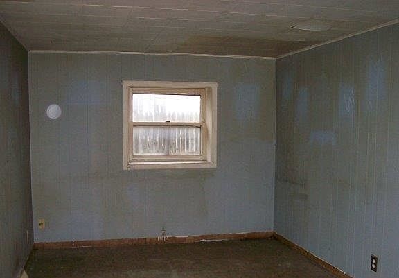 3rd image of 1002 Chicago Ave
