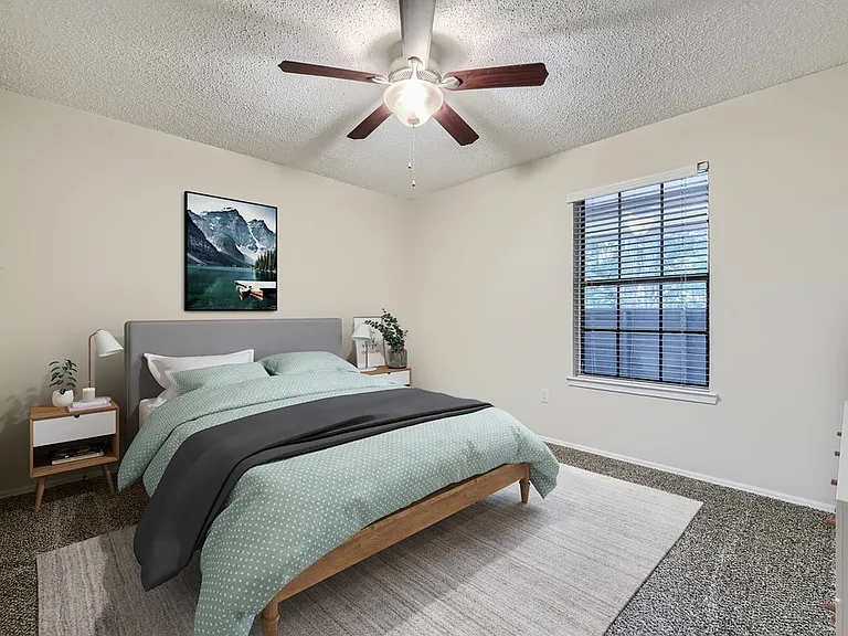 Rise Oak Creek — Photo 40