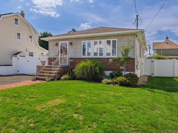 145 Bismark Avenue, Valley Stream, NY 11581