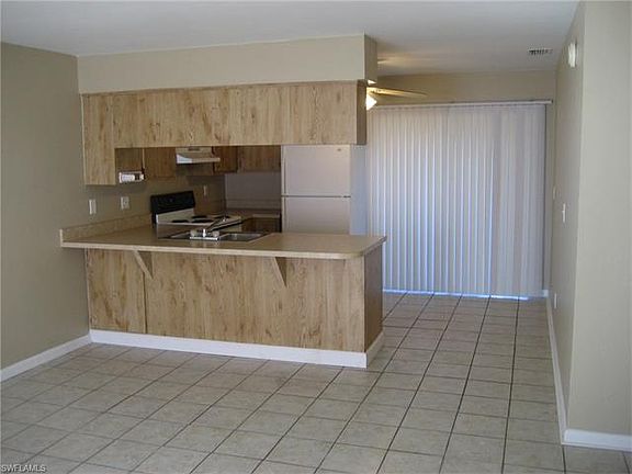 2nd image of 1017 NE 8th Ter