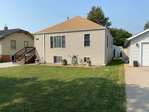 4th image of 520 S Ash St