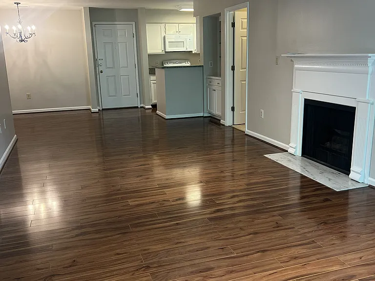 2301 Pine Heights Dr NE — Photo 6