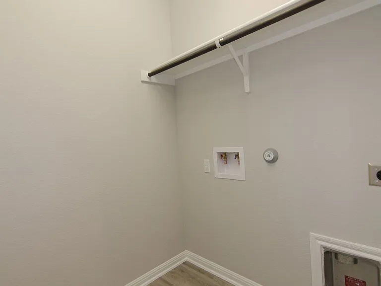 905 Olive Creek Dr — Photo 21