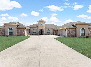 3155 Nottingham Ln, Port Neches, TX 77651