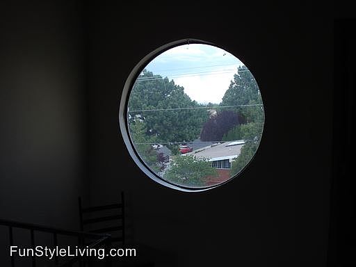 2nd image of 320 La Veta Dr NE