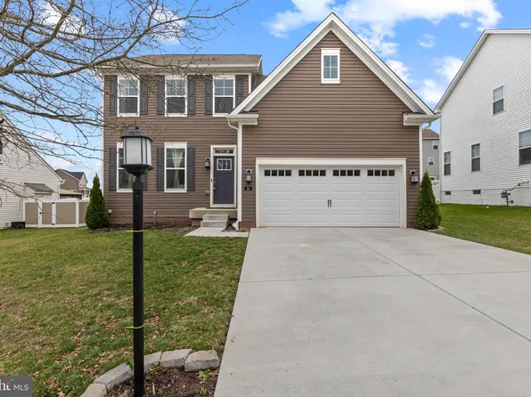 35 Hickory Ridge Cir, York, PA 17404