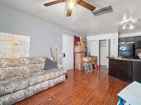 3rd image of 8602 Champlain Ct Unit 95