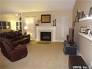 4th image of 7284 Moss Creek Cir