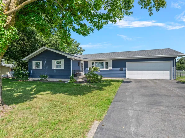 1 County Rd, Chatham, IL 62629