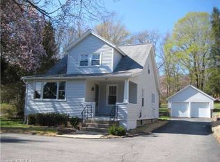 114 Maple Ave, Uncasville, CT 06382