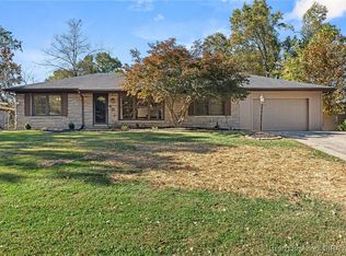 80 Forest Dr, Jeffersonville, IN 47130