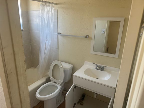 5th image of 3410 Crest Ave SE #C