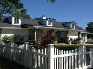 21212 Hackett Ln, Redding, CA 96003