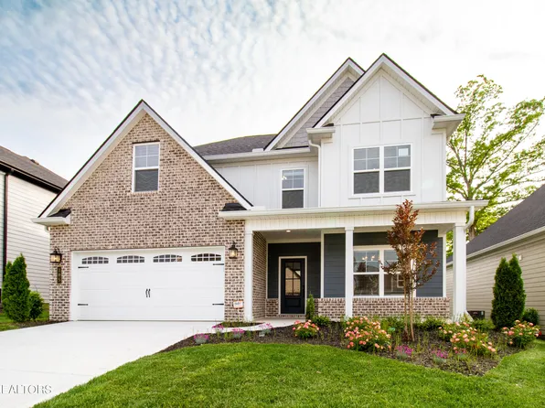 105 Thomas Pointe Ln, Maryville, TN 37803
