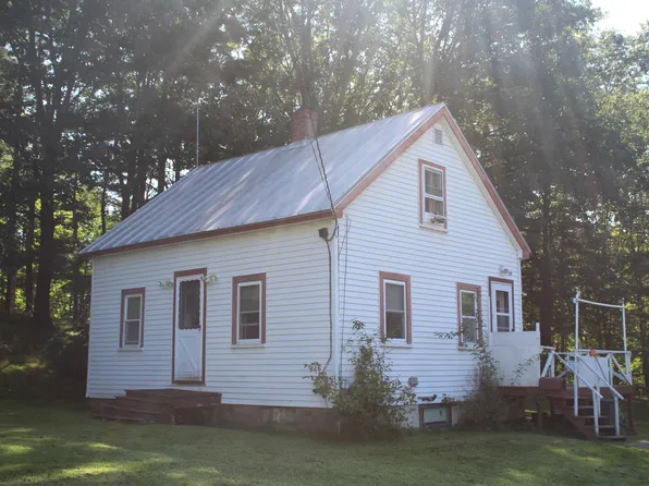 33 Elm Street, Randolph, ME 04346
