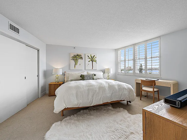 5200 N Ocean Dr #505 — Photo 15