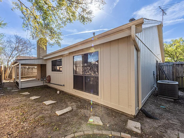 6030 Gallant Forest Dr — Photo 29