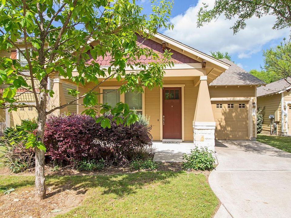 2424 Amur Dr
