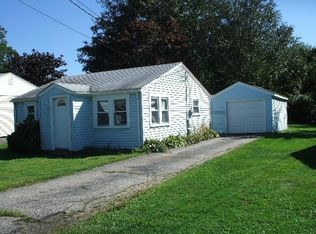 10 John St, Narragansett, RI 02882