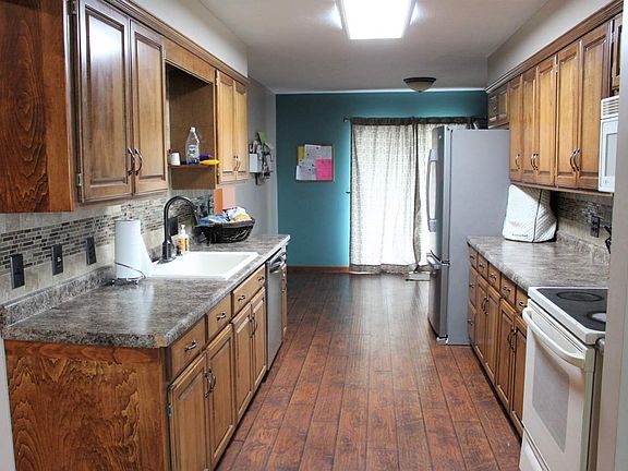 2nd image of 3903 Avenue E