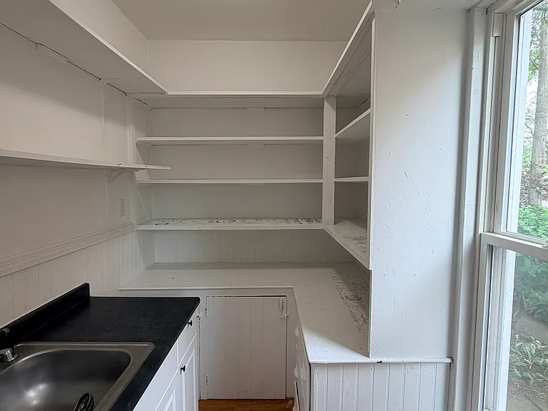 211 Alden Ave #1 — Photo 9
