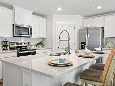 Hayden: 5 BD | 3 BA | 2499 SQFT