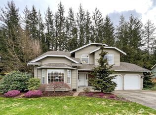 1715 Village Dr, Lynden, WA 98264