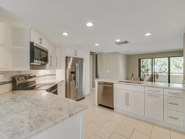 1117 Marine Way E #K2-L — Photo 8