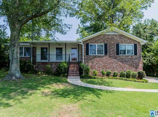 1916 Old Orchard Rd, Vestavia Hills, AL 35216