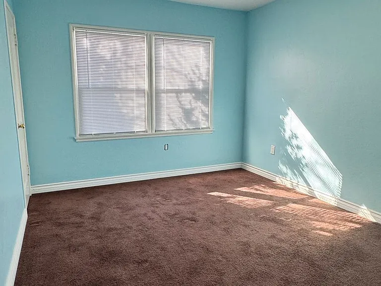 2444 Pacific Ave — Photo 8