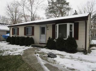 6808 Cooper Rd, Lansing, MI 48911