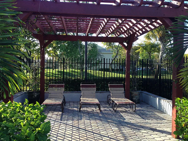 731 Cypress Ln #D — Photo 21