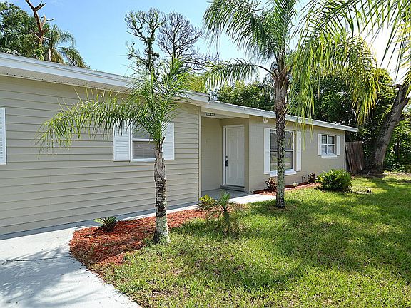 2nd image of 2995 Westwood Dr