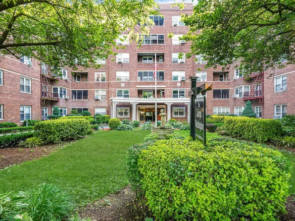 67-66 108th Street image 4 of 36