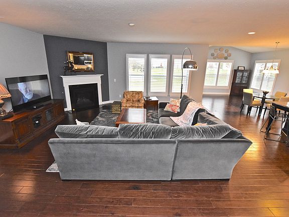3rd image of 2642 Hadley Grove South Dr