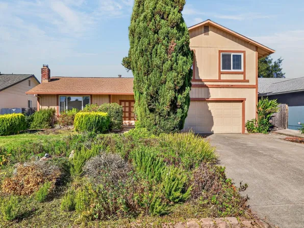 1443 Tanager Ln, Petaluma, CA 94954