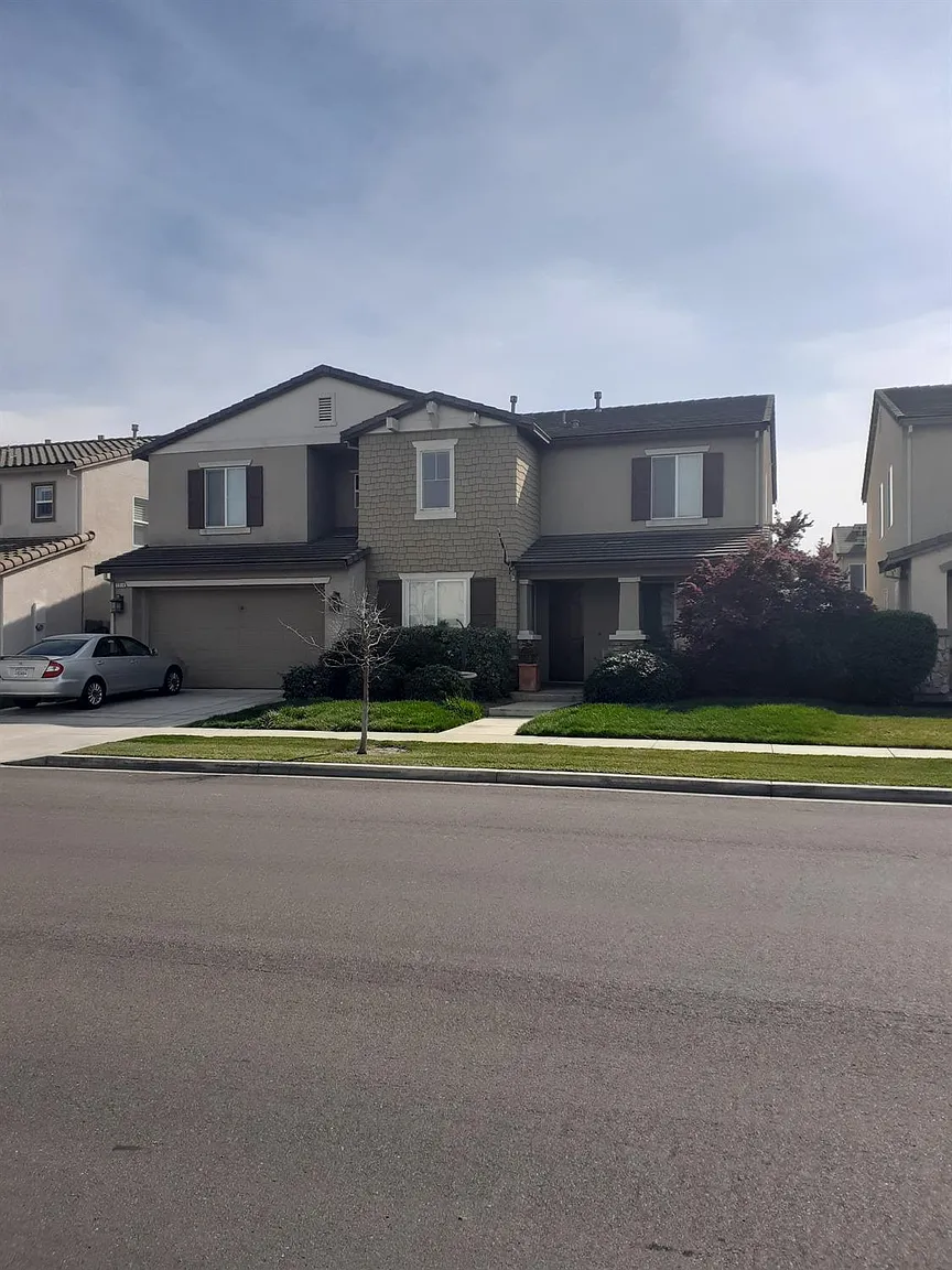 2516 Kodiak Dr photo 1