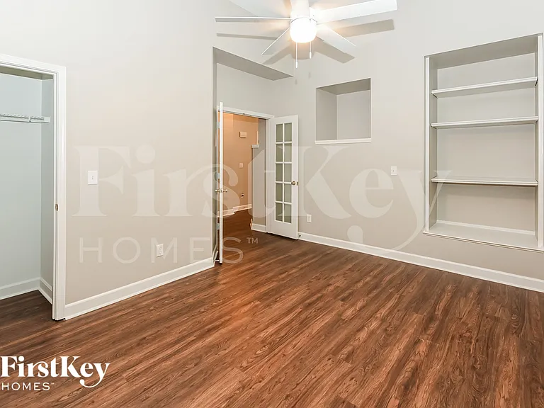 5611 Branthurst Dr — Photo 10
