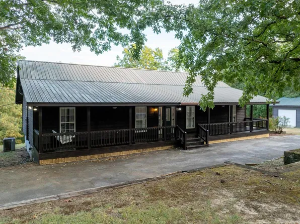 408 Mountain Top Dr, West Blocton, AL 35184