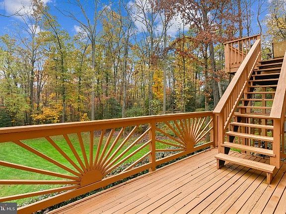 2nd image of 2113 Twin Mill Ln